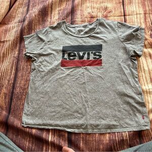 Women’s Levi’s Grey Tshirt 2x